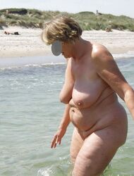 bare-chested big-titted grandma. Photo #2
